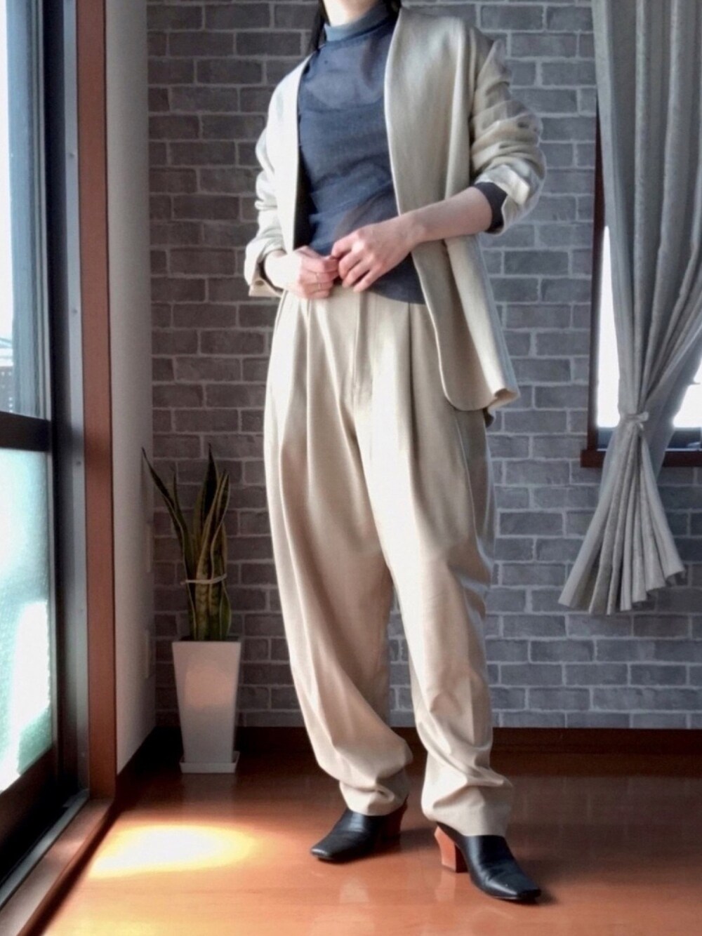 株価 todayful Highwaist Tuck Trousers 36 - パンツ