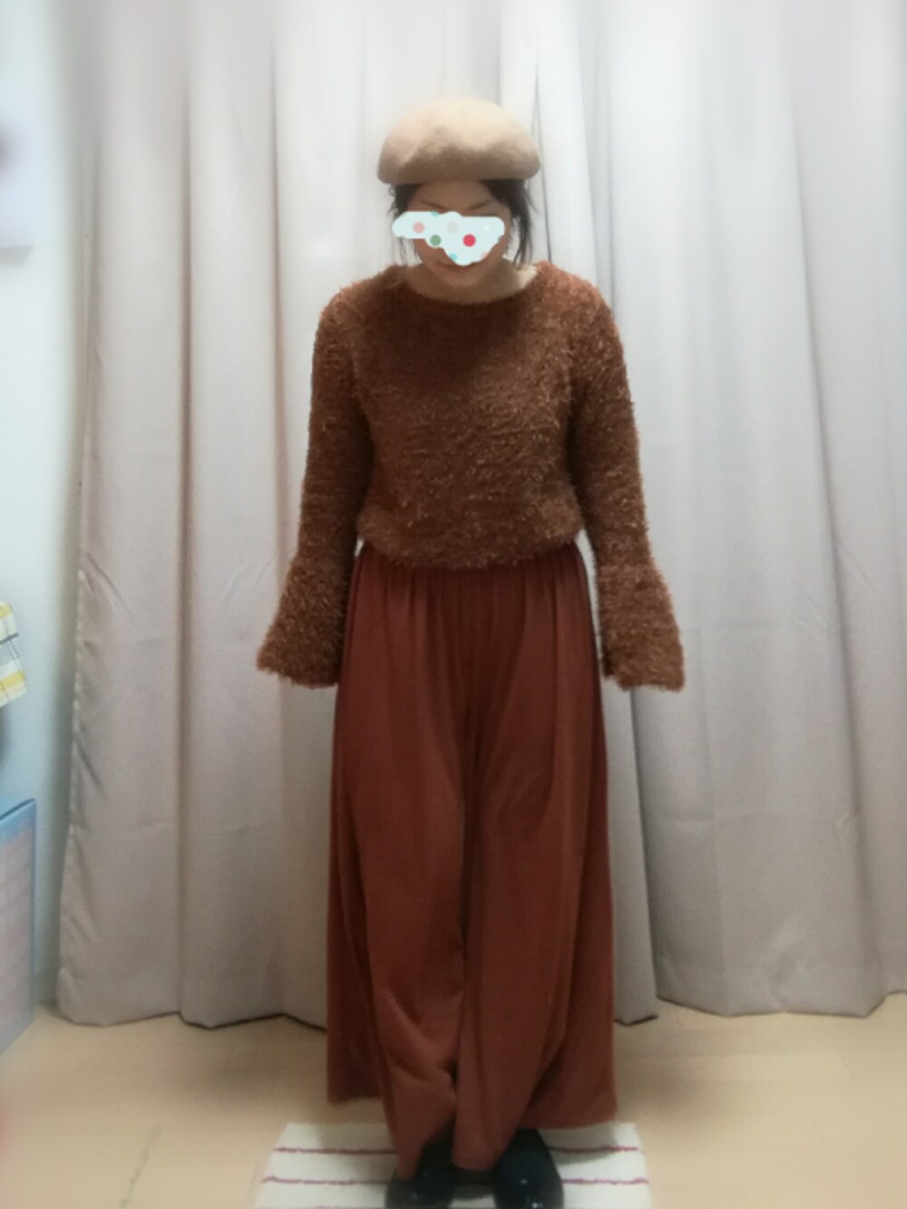 「しまむらのアイテム（ニット/セーター、ブラウン系）」を使った、もなかぁさん（レディース・151cm）の冬コーディネートの1枚目の写真