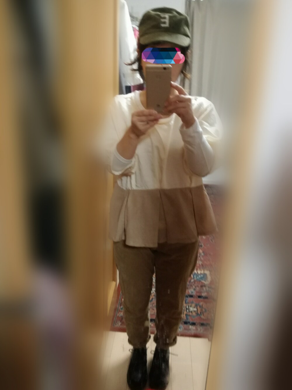 「パンツコーデ」｜「Bleu Bleuetのアイテム（キャップ、グリーン系）」を使った、もなかぁさん（レディース・151cm）の冬コーディネートの1枚目の写真