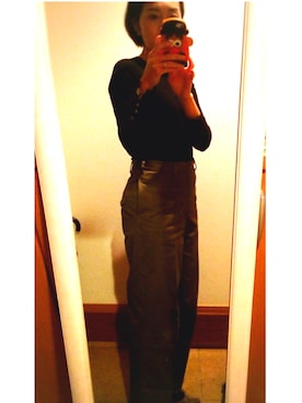 「SHIPS for women（シップスフォーウィメン）のLADY THOMSON:SHIPS40周年【別注】ワイドチノ（チノパンツ、グリーン系）」を使った、くらげさん（レディース・161cm）の冬コーディネート