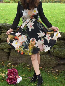 「Ted Baker（テッドベーカー）のアイテム（ワンピース/ドレス）」を使った、BROOKLYNさん（レディース・155cm）の秋コーディネート