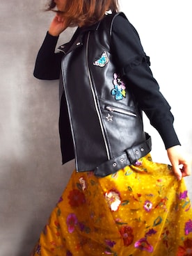 「刺繍」｜「アイテム（ライダースジャケット）」を使った、BROOKLYNさん（レディース・160cm）の春コーディネート