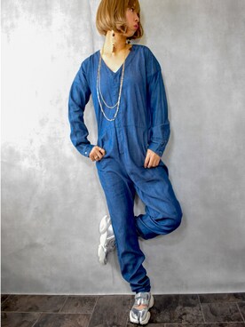 「MONKI（モンキ）のアイテム（オールインワン・サロペット）」を使った、BROOKLYNさん（レディース・165cm）の春コーディネート