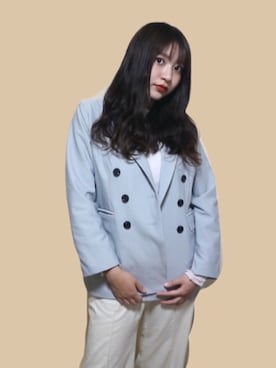 「mystic（ミスティック）のアイテム（テーラードジャケット、ブルー系）」を使った、𝒶𝓂𝒾さん（レディース）の春コーディネート
