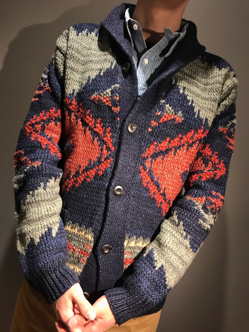 【人気のダブルアールエル】RRL グレー カーディガン L RRLのカーディガン/ボレロを使った人気ファッション