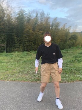 「Carhartt（カーハート）のアイテム（Tシャツ/カットソー、ブラック系）」を使った、3110さん（レディース・160cm）の春コーディネート