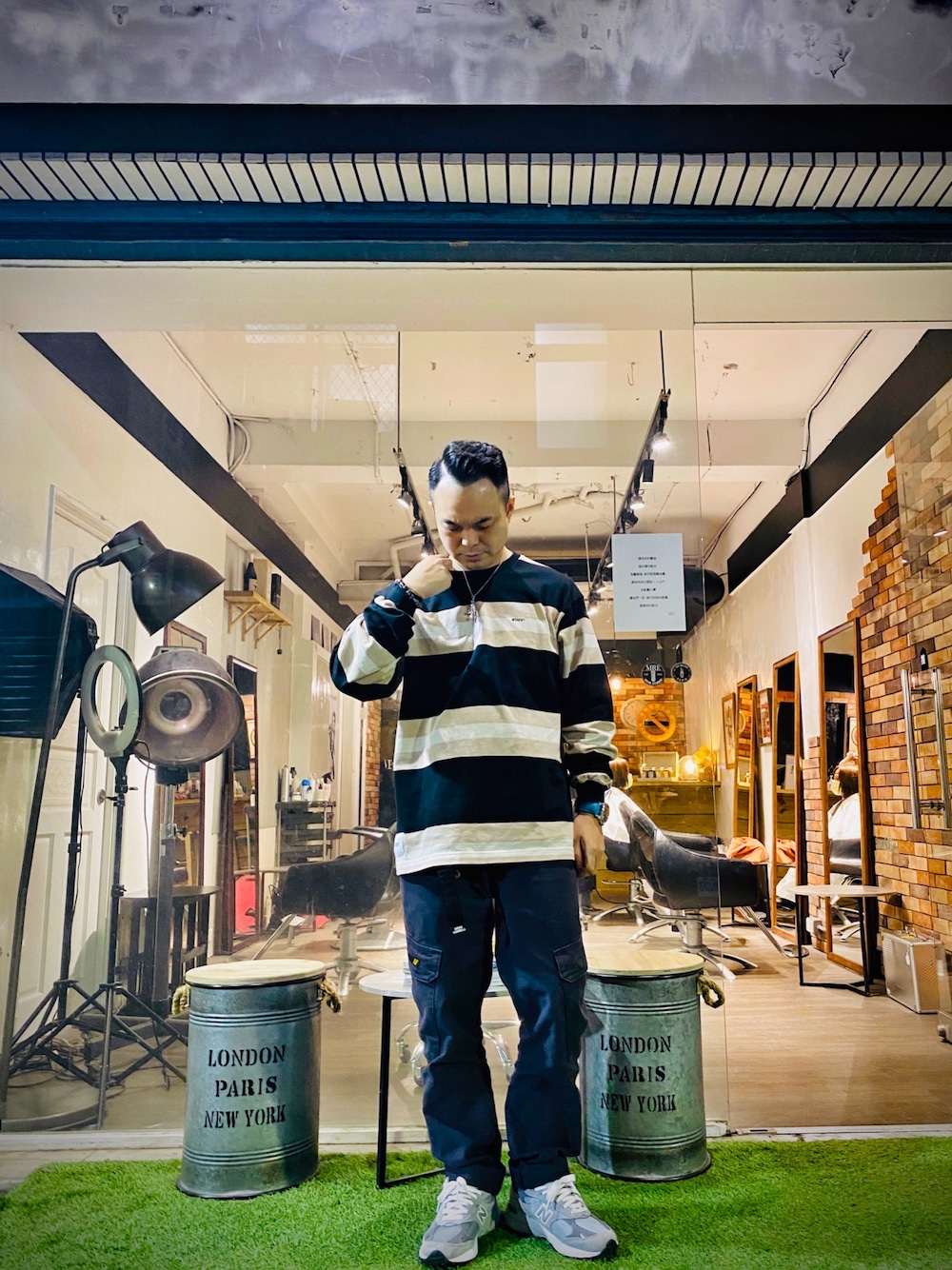 「ootd、街頭穿搭、休閒、wtaps、New Balance、marksmans、工裝褲、ATTITUDE、每日穿搭、球鞋」｜「WTAPSのアイテム（ニット/セーター、その他）」を使った、junjunjun520さん（メンズ・172cm）の春コーディネートの1枚目の写真