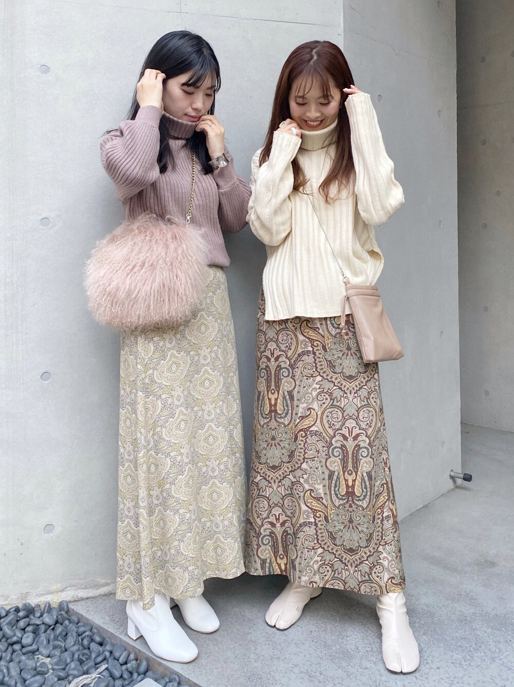 「大人女子、年末WEAR感謝祭、リンクコーデ、双子コーデ、ペイズリー、ニット、ブラウンコーデ、着回しコーデ、秋冬コーデ、ワントーンコーデ」｜「linomのアイテム（ニット/セーター、ホワイト系）」を使った、あみぃ さん（レディース・163cm）の冬コーディネートの1枚目の写真