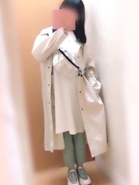 「アイテム（ボディバッグ/ウエストポーチ、シルバー系）」を使った、UsaNa🐰さん（レディース・160cm）の春コーディネート