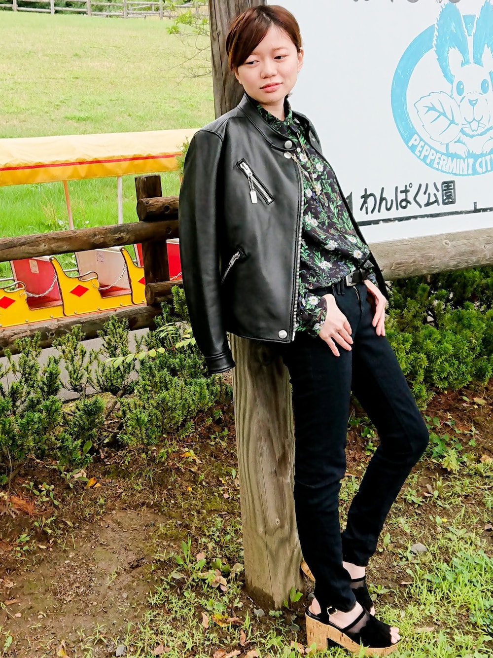 coachレディースレザーライダースジャケット COACHのライダースジャケットを使ったレディース人気