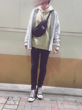 「H&M（エイチ・アンド・エム）のアイテム（パーカー）」を使った、けいゆうさん（メンズ・176cm）の春コーディネート