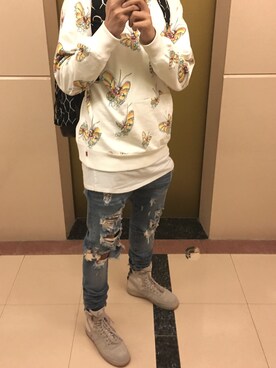 「UNDERCOVER（アンダーカバー）のアイテム（バッグ）」を使った、Colin Liさん（メンズ・188cm）の春コーディネート