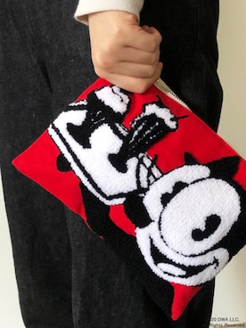 「猫」｜「アイテム（財布/小物）」を使った、CHARACHOIさん（レディース・162cm）の春コーディネート