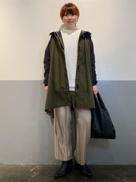 「プリーツ」｜「アイテム（マウンテンパーカー）」を使った、0gasanさん（レディース・168cm）の冬コーディネート