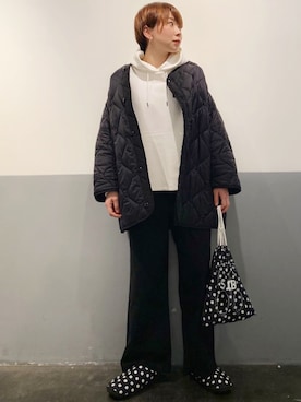 「アイテム（ミリタリージャケット）」を使った、0gasanさん（レディース・168cm）の冬コーディネート