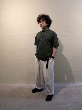 「PULL&BEAR（プルアンドベア）のアイテム（トップス）」を使った、Dickson Kuiさん（メンズ・160cm）の夏コーディネート
