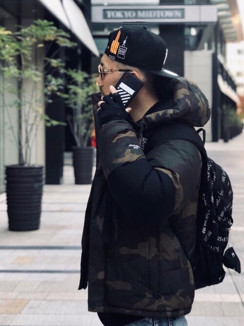 †Kenwayne†使用「off white（OFF-WHITE “DIAG W STRAP”IPHONE X ケース）」的時尚穿搭