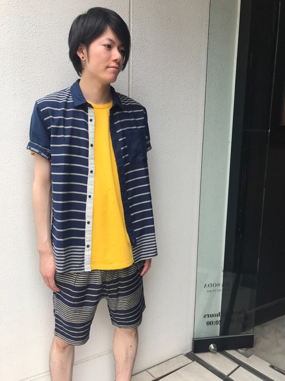 「セットアップ、ボーダー、夏コーデ、麻、scotch&soda、スコッチ＆ソーダ」｜「SCOTCH&SODAのアイテム（その他パンツ、ブルー系）」を使った、ikkyuさん（メンズ・180cm）の夏コーディネートの1枚目の写真
