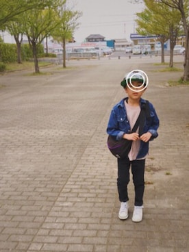 「CHUMS（チャムス）のアイテム（ショルダーバッグ）」を使った、shota*さん（キッズ・122cm）の春コーディネート