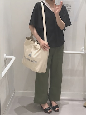 「SEVENDAYS=SUNDAY（セブンデイズサンデイ）のアイテム（チノパンツ）」を使った、りーへーりーべー015さん（レディース・158cm）の夏コーディネート