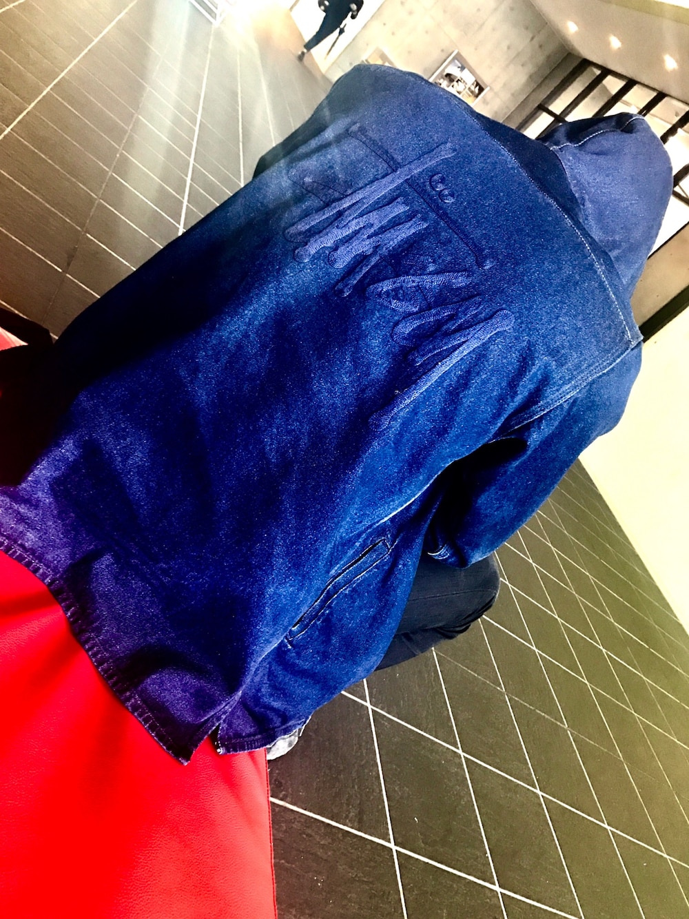 「stussy、スチューシー、リーバイス、Levi's」｜「STUSSYのアイテム（デニムジャケット、ブルー系）」を使った、OYnagoya**さん（メンズ・180cm）の春コーディネートの1枚目の写真