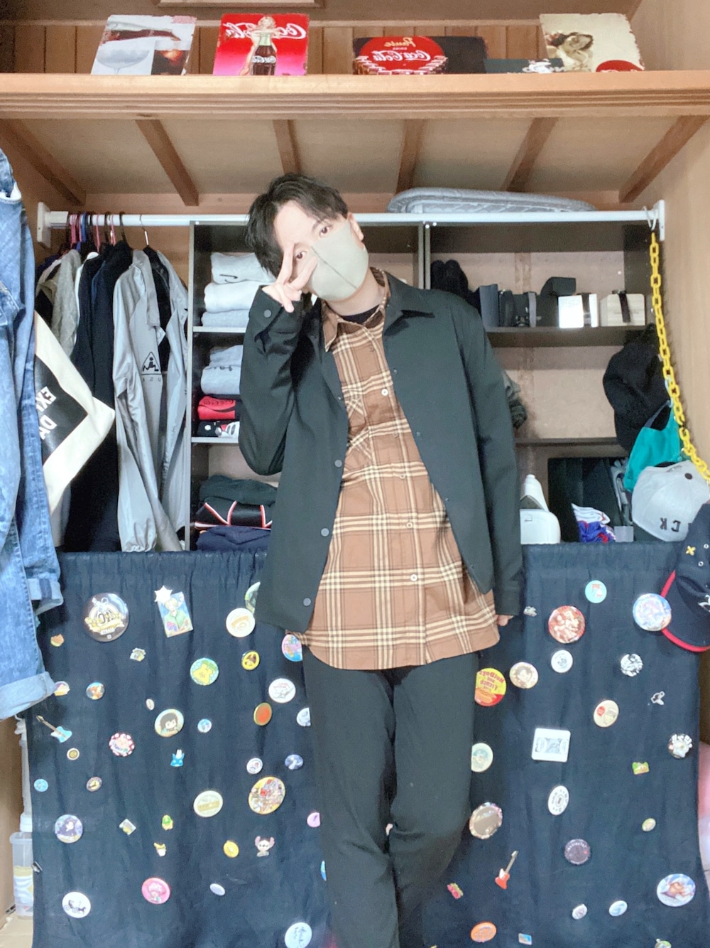「秋冬コーデ、オトナカジュアル、セットアップ、ブラック、ZARA、UNIQLO、FREAK’Ｓ STORE、ブラウン、モノトーン、骨折」｜「ZARAのアイテム（テーラードジャケット、ブラック系）」を使った、社会人3年目さん（メンズ・173cm）の秋コーディネートの1枚目の写真