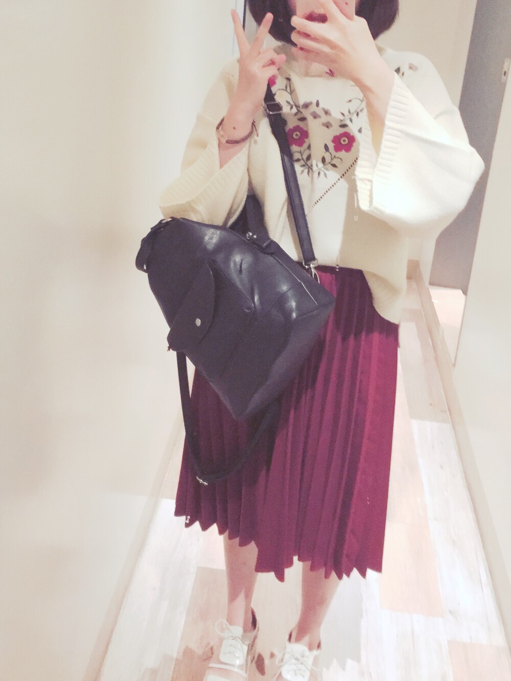 「earth music&ecologyのアイテム（スカート、レッド系）」を使った、ゆうちゃんʕ•̀ω•́ʔ✧さん（レディース・155cm）の冬コーディネートの1枚目の写真