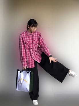 「VERYNERD（ベリーナード）のアイテム」を使った、清水みさとさん（レディース・160cm）の秋コーディネート