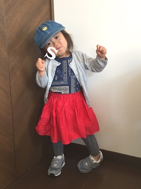 「H&M（エイチ・アンド・エム）のアイテム（カーディガン/ボレロ）」を使った、SAHOさん（キッズ・80cm）の春コーディネート