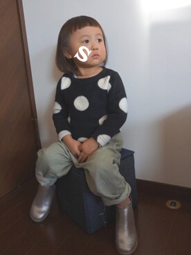 「アイテム（ブーツ、シルバー系）」を使った、SAHOさん（キッズ・90cm）の秋コーディネート