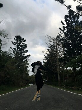 「NET（ネット）のアイテム（ピーコート）」を使った、Krissy Huangさん（レディース・167cm）の春コーディネート