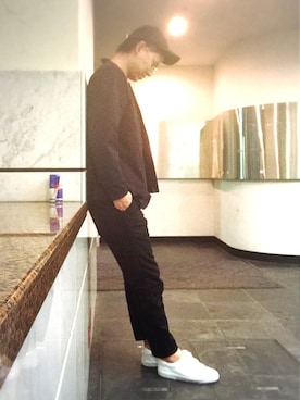 「A.P.C.（アーペーセー）のアイテム（スニーカー）」を使った、Joichi Yamaさん（メンズ・178cm）の春コーディネート
