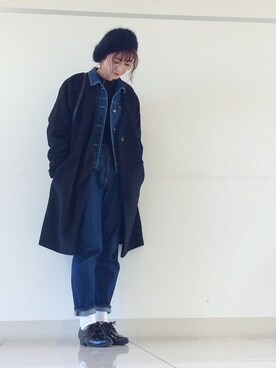 デニムジャケットを使った 黒コート のレディース人気ファッションコーディネート Wear