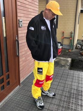 「シュプリーム」｜「アイテム（その他アウター）」を使った、ayukazuさん（メンズ・178cm）の冬コーディネート