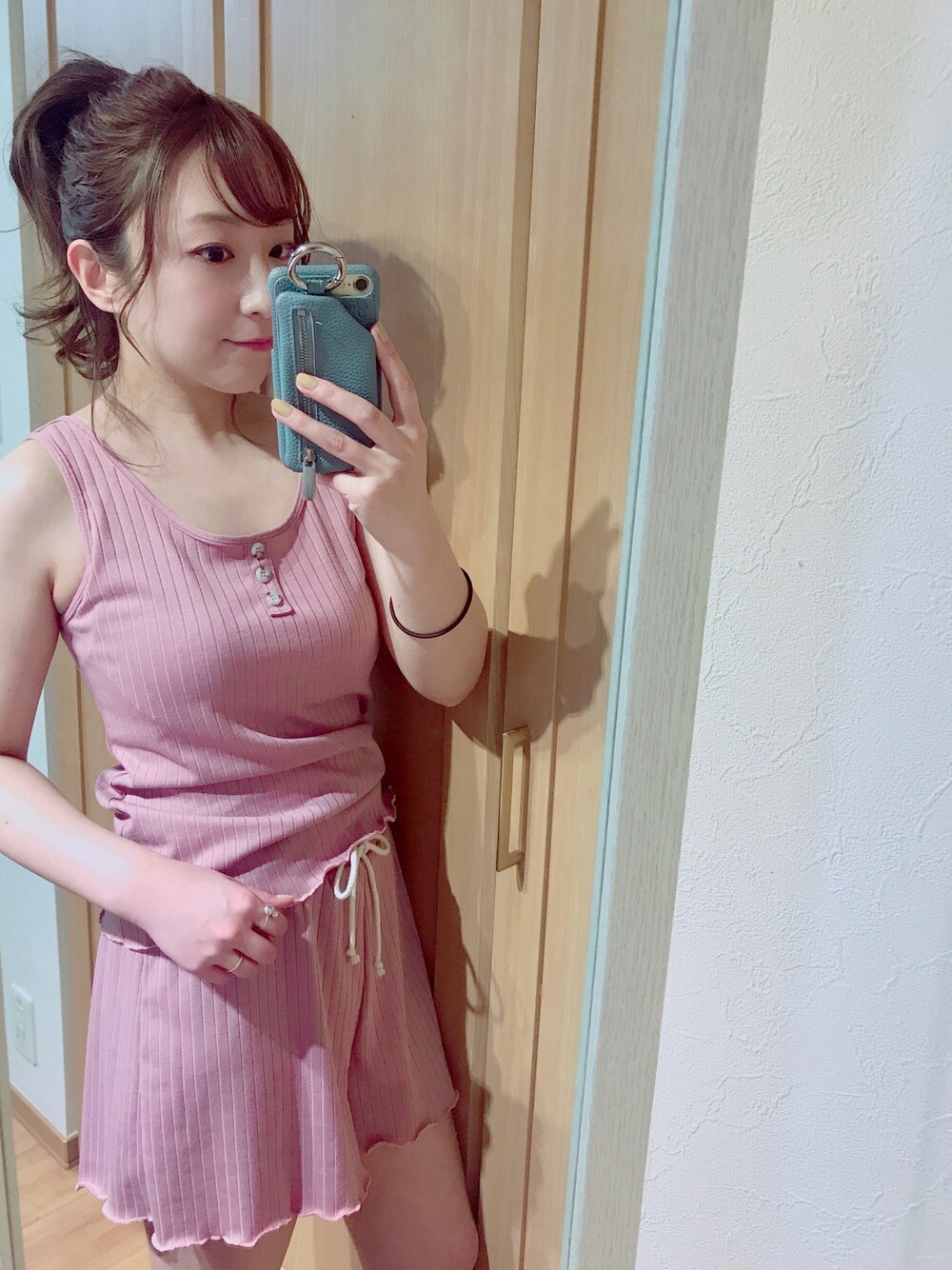 「ラクチンコーデ、夏コーデ、低身長コーデ、おうちファッション、おうち時間、ピンクコーデ、カップ付きタンクトップ、リブタンクトップ、ビジュリィ」｜「bijorieのショートパンツ／リブ素材（ルームウェア/パジャマ、ピンク系）」を使った、★suzuyukiさん（レディース・151cm）の春コーディネートの1枚目の写真