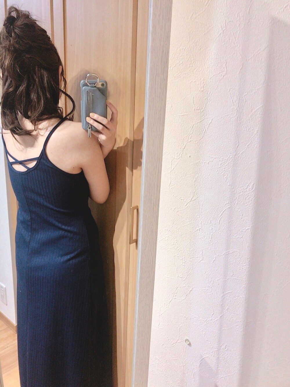「シンプルコーデ、ラクチンコーデ、夏コーデ、オトナ女子、低身長コーデ、ママコーデ、ワンピース、カップ付きキャミソール、おうちファッション、おうち時間」｜「bijorieのカップ付きバックリボンのワンピース／リブ素材（ルームワンピース、ブルー系）」を使った、★suzuyukiさん（レディース・151cm）の春コーディネートの1枚目の写真