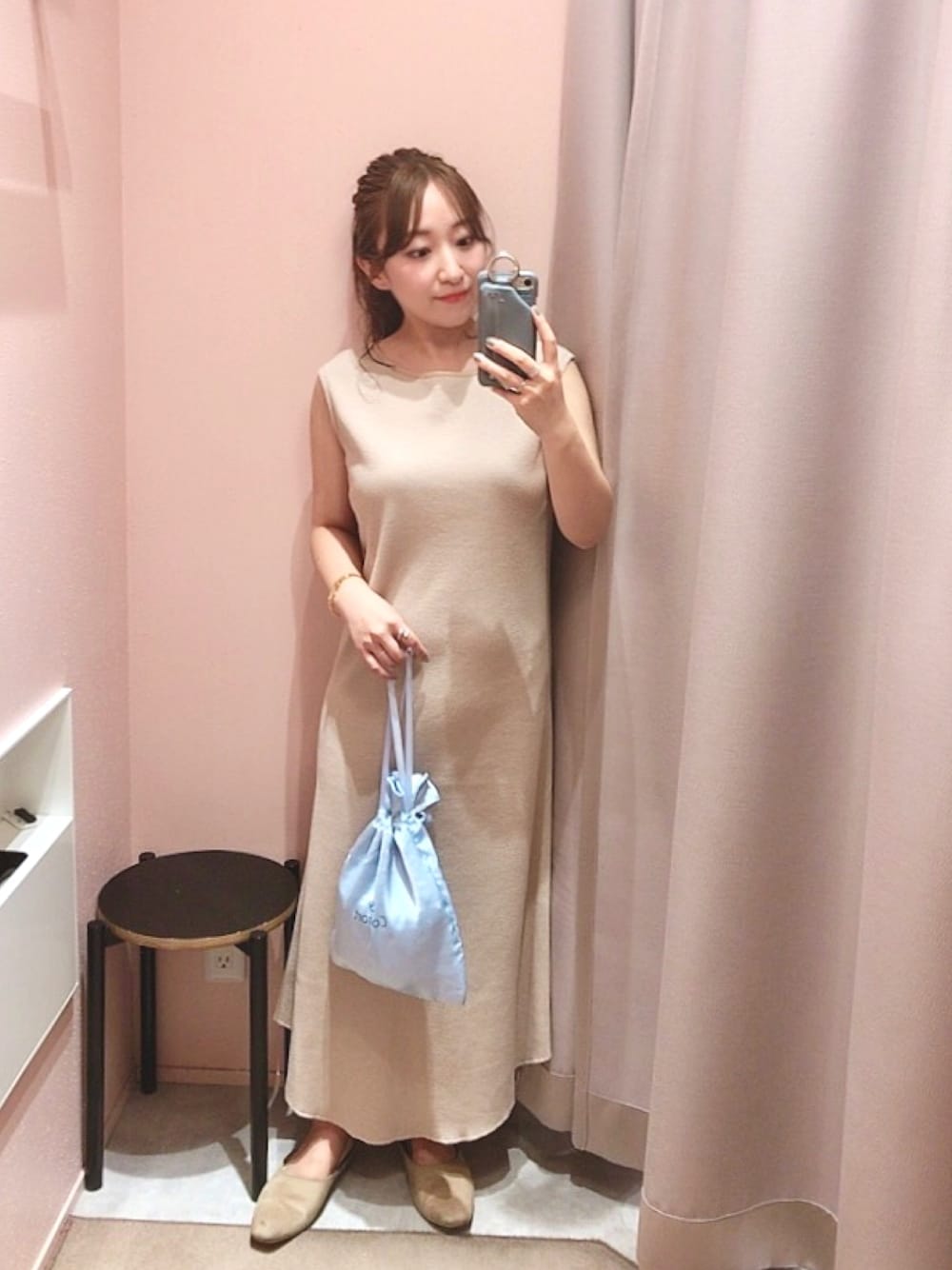 「ラクチンコーデ、低身長コーデ、休日スタイル、シンプルコーデ、春夏コーデ、リラックススタイル、ワンピース、巾着バッグ、ビジュリィ、バックリボン」｜「bijorieのバックサテンリボンのワンピース／ワッフル地（ルームワンピース、ホワイト系）」を使った、★suzuyukiさん（レディース・151cm）の夏コーディネートの1枚目の写真