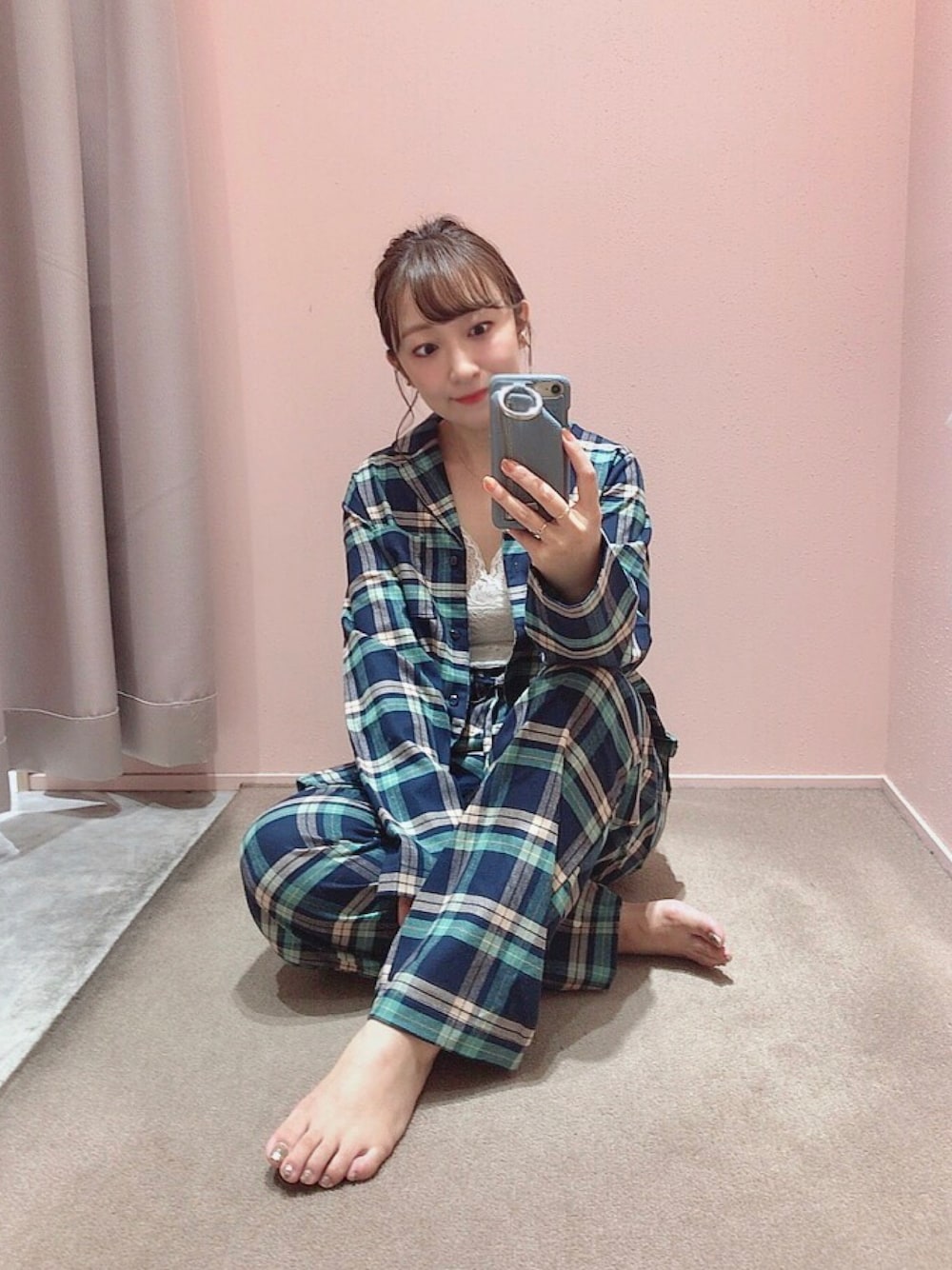 「ラクチンコーデ、秋コーデ、低身長コーデ、ネルチェック、パジャマ、チェック柄、ビジュリィ、休日スタイル、おうち時間、コットン」｜「bijorieのネルチェックパジャマ／長袖（ルームウェア/パジャマ、グリーン系）」を使った、★suzuyukiさん（レディース・151cm）の秋コーディネートの1枚目の写真