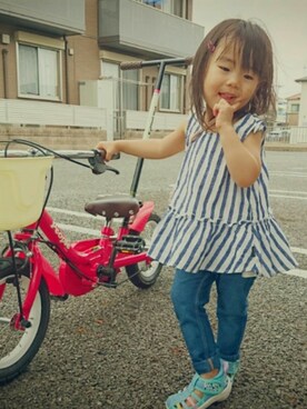 「H&M（エイチ・アンド・エム）のアイテム（デニムパンツ、ブルー系）」を使った、mayuさん（レディース・153cm）の夏コーディネート