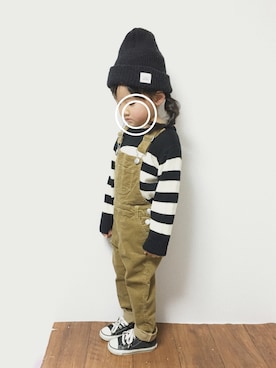 「ボーダーニット」｜「アイテム（オールインワン・サロペット）」を使った、kannaさん（キッズ・100cm）の冬コーディネート
