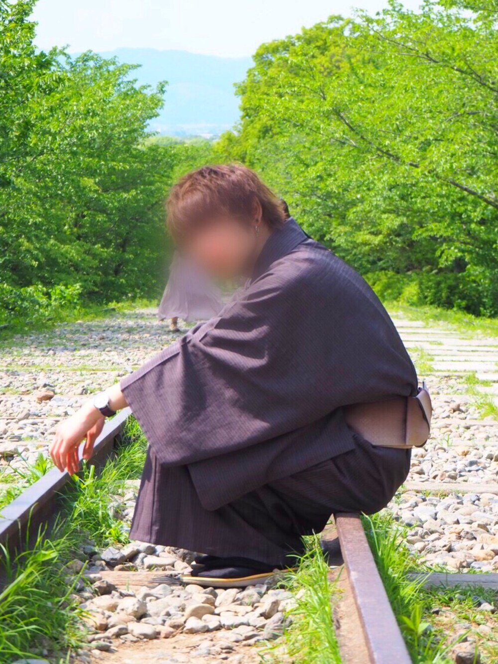「着物、インスタ映え、休日スタイル、休日コーデ、旅行、京都、和服、暑い」｜「てくてく京都のアイテム（浴衣、グレー系）」を使った、ゆずさん（メンズ・165cm）の春コーディネートの1枚目の写真