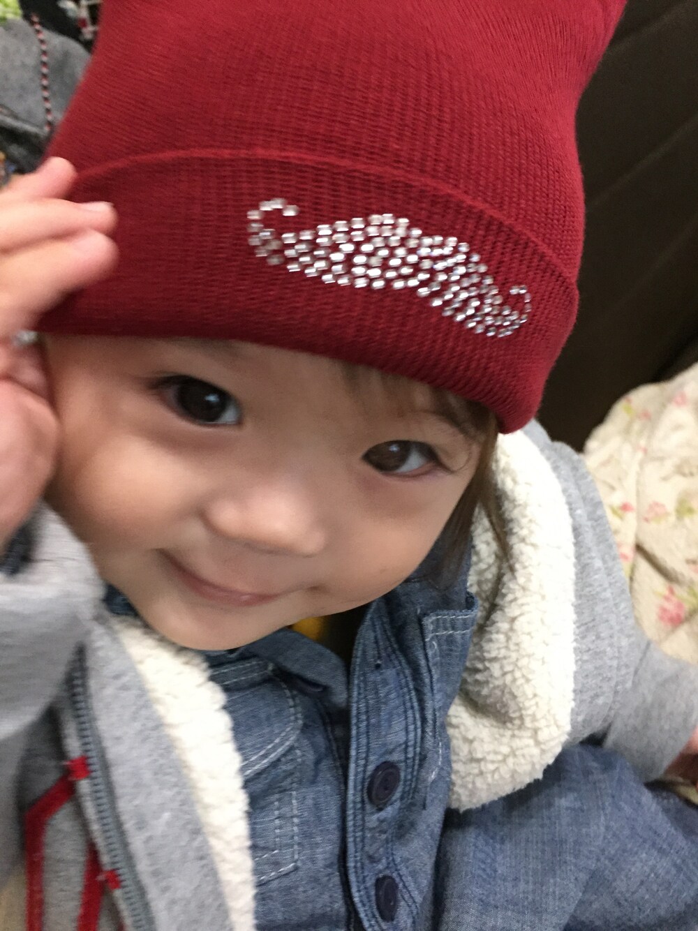 「冬コーデ、休日スタイル、シンプルコーデ、男の子コーデ、ギャップ、過去コーデ」｜「NETのアイテム（ニットキャップ/ビーニー、レッド系）」を使った、sou...iさん（キッズ・90cm）の冬コーディネートの1枚目の写真