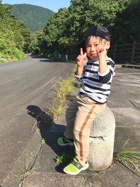 「petit main（プティマイン）のアイテム（チノパンツ）」を使った、sou...iさん（キッズ・100cm）の秋コーディネート