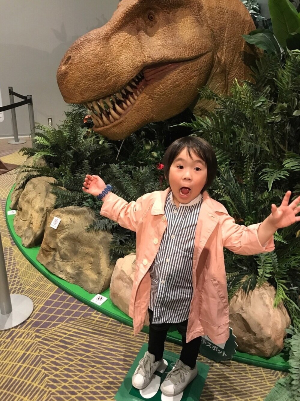 「カジュアルコーデ、男の子コーデ、オーバーサイズ、デニムジャケット、男の子ピンク、ブランシェス、年長、平成最後のWEARISTAセンバツ」｜「GLOBAL WORKの【キッズ】バンドカラーロングシャツ7分袖/744652（シャツ/ブラウス、ブルー系）」を使った、sou...iさん（キッズ・100cm）の春コーディネートの1枚目の写真