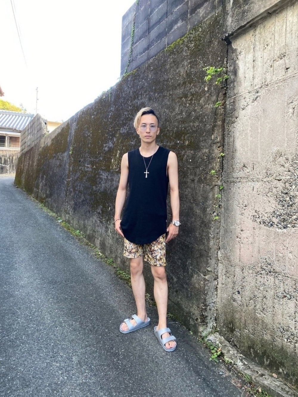 「柄パンツ、サンダル、JINS、glamb、CRAZY JET、gagamilano、チャイハネ、handmade、nano・universe、birkenstock」｜「JINSの【Minimal Metal】（メガネ、シルバー系）」を使った、ゆうや。さん（メンズ・173cm）の秋コーディネートの1枚目の写真