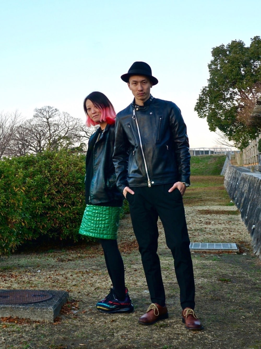 「カップル、ブラック、冬、レザージャケット、ハット、革靴、SCHOTT、gagamilano、nano・universe、PADRONE」｜「CHELSEA New Yorkのアイテム（ハット、ブラック系）」を使った、ゆうや。さん（メンズ・173cm）の冬コーディネートの1枚目の写真