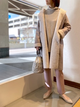 「スリット」｜「アイテム（ダウンジャケット/コート）」を使った、IKUKOさん（レディース・161cm）の冬コーディネート