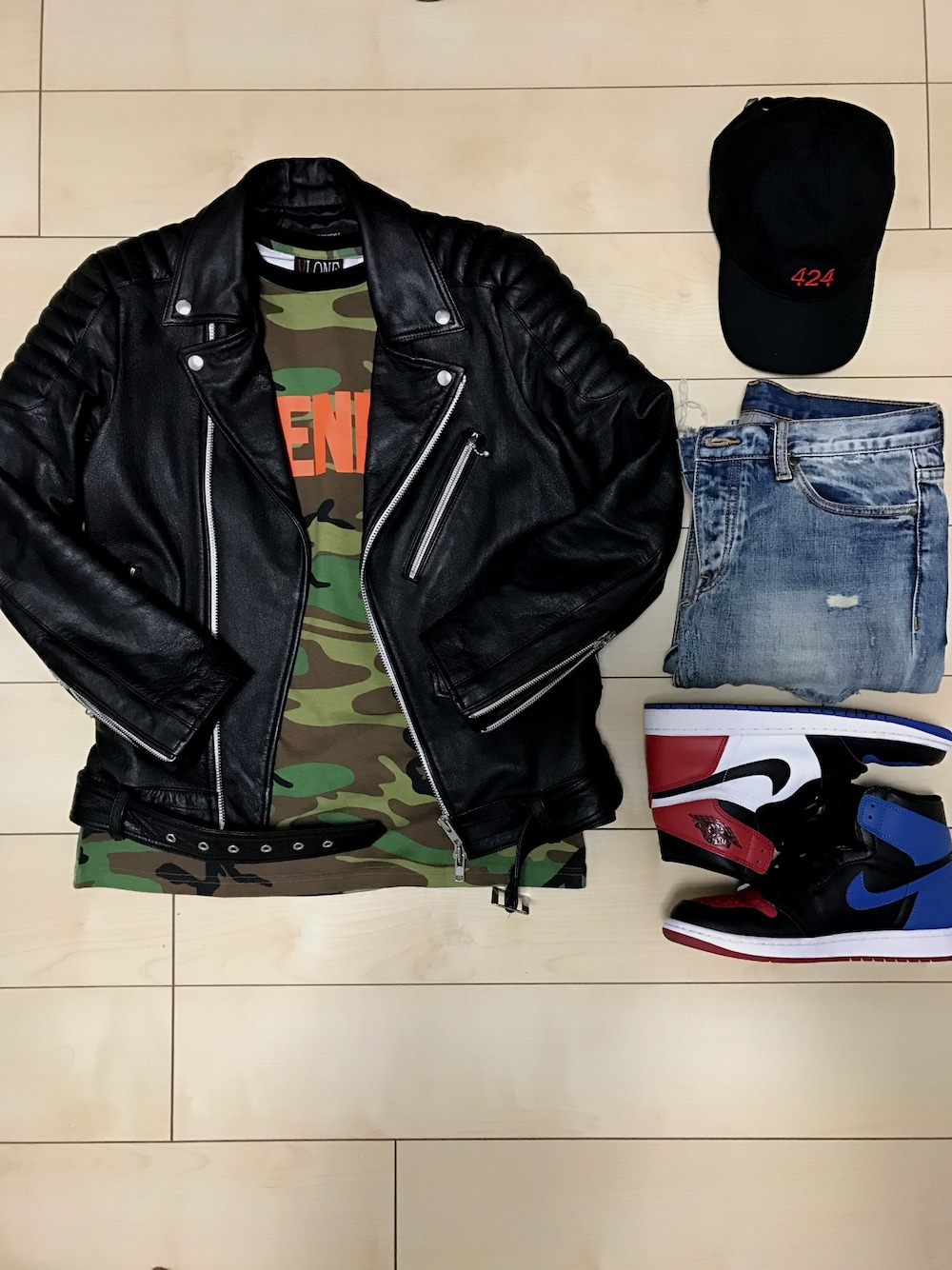 OF THE NEIGE STYLEのライダースジャケットを使った人気ファッション