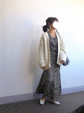 「ワンピース×カーディガン」｜JiYoungさん（レディース・160cm）の冬コーディネート