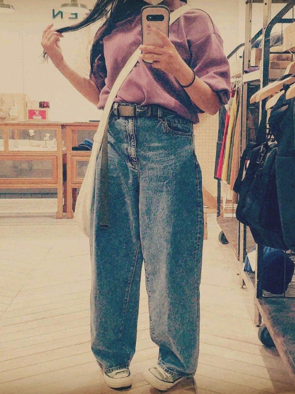 「ブチプラ」｜「GUのアイテム（デニムパンツ、ブルー系）」を使った、mimimi🌼さん（レディース・159cm）の秋コーディネートの1枚目の写真